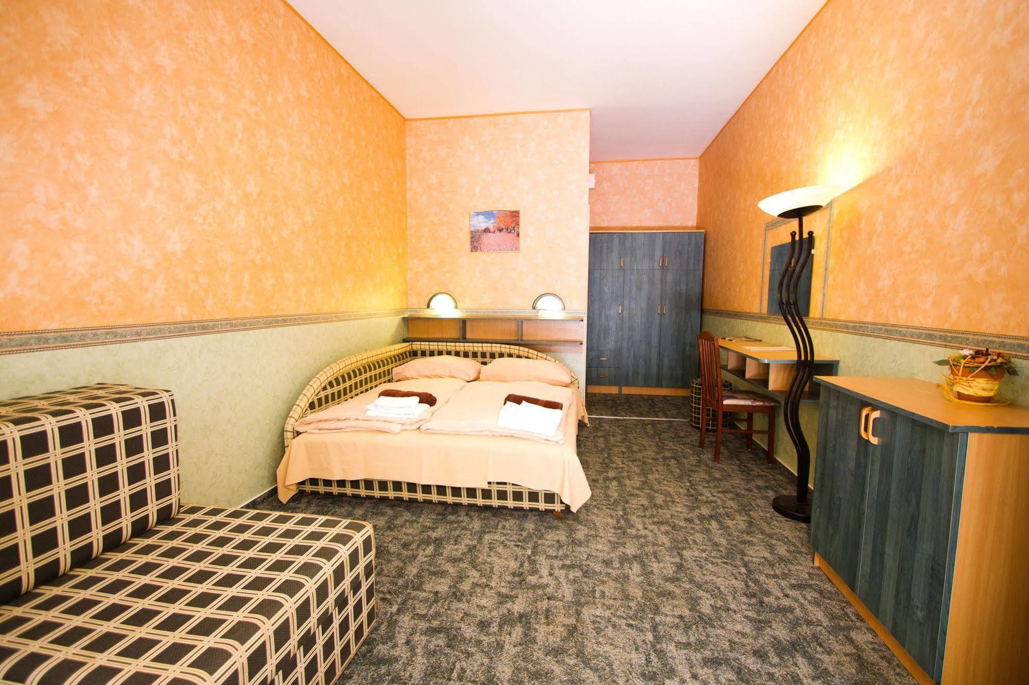 Piknik Wellness Hotel Siófok Esterno foto