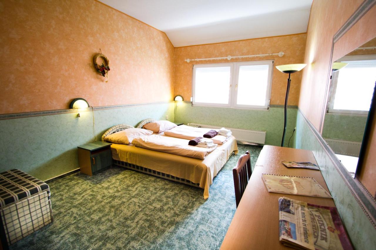 Piknik Wellness Hotel Siófok Esterno foto