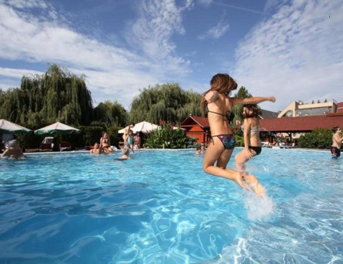 Piknik Wellness Hotel Siófok Esterno foto